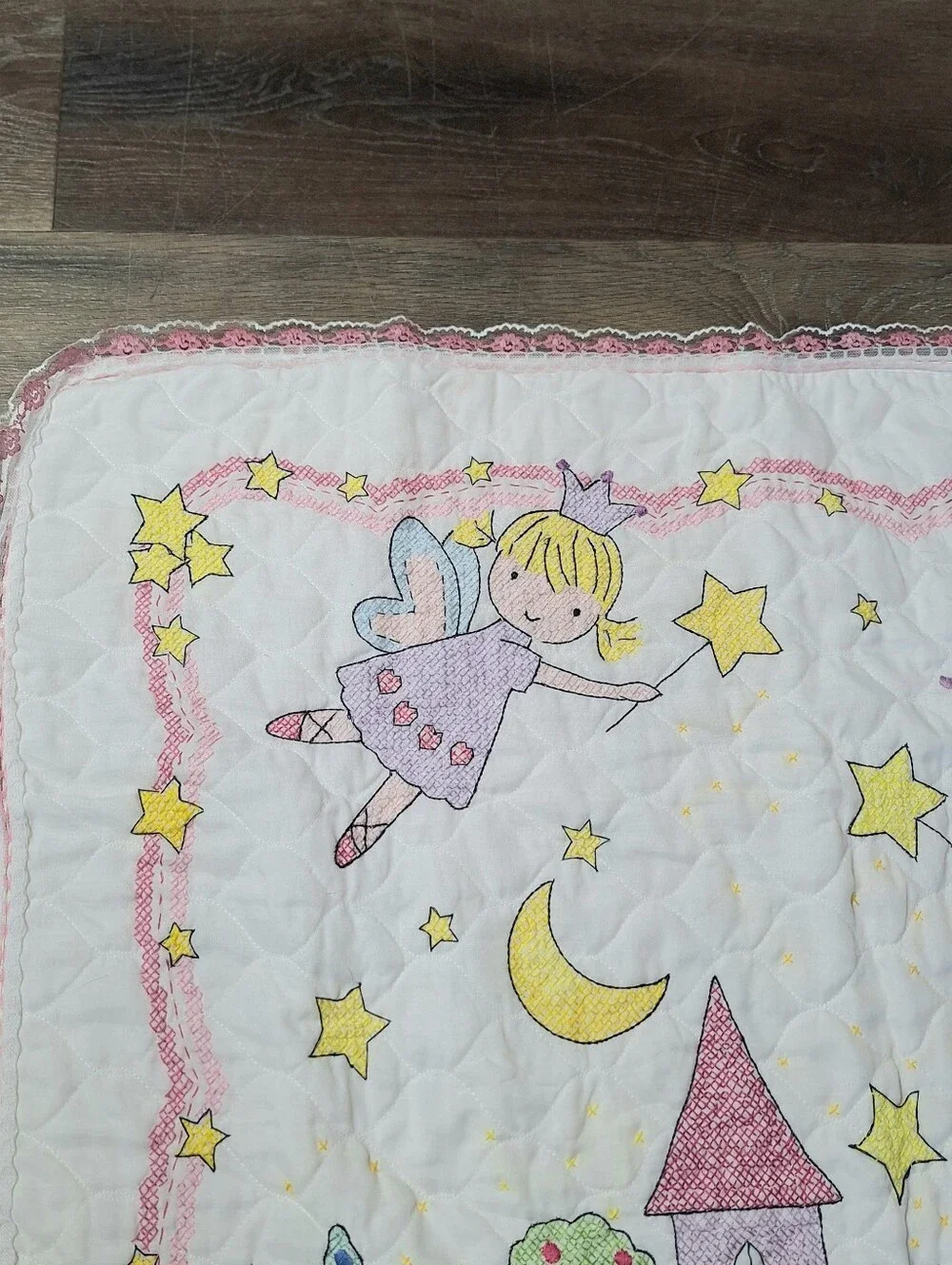 Bucilla Princess Handmade Cross Stitched Baby Quilt With Lace Edging 32 X 41